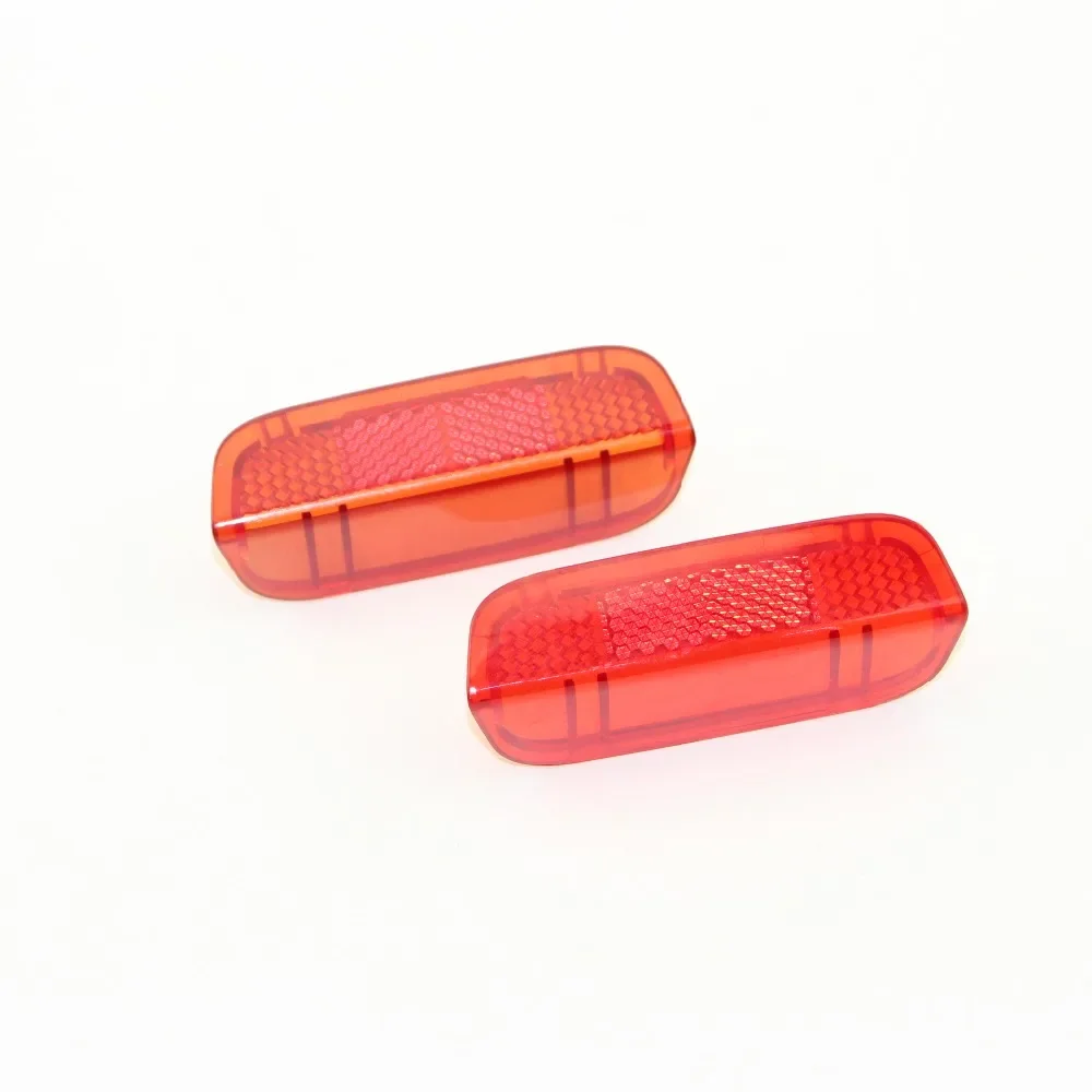 2pcs Plastic Red Door Panel Light Lense Reflector for VW  Passat B6 B7 MK5 MK6 Golf MK6 Passat CC 1KD 947 419 1KD947419