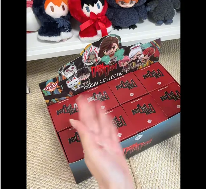 

Hot Toys Dandadan Cosbi Collection Blind Box Chibi Q-Version Figures Okarun Momo Speed Granny Pvc Decor Doll Toy Gifts