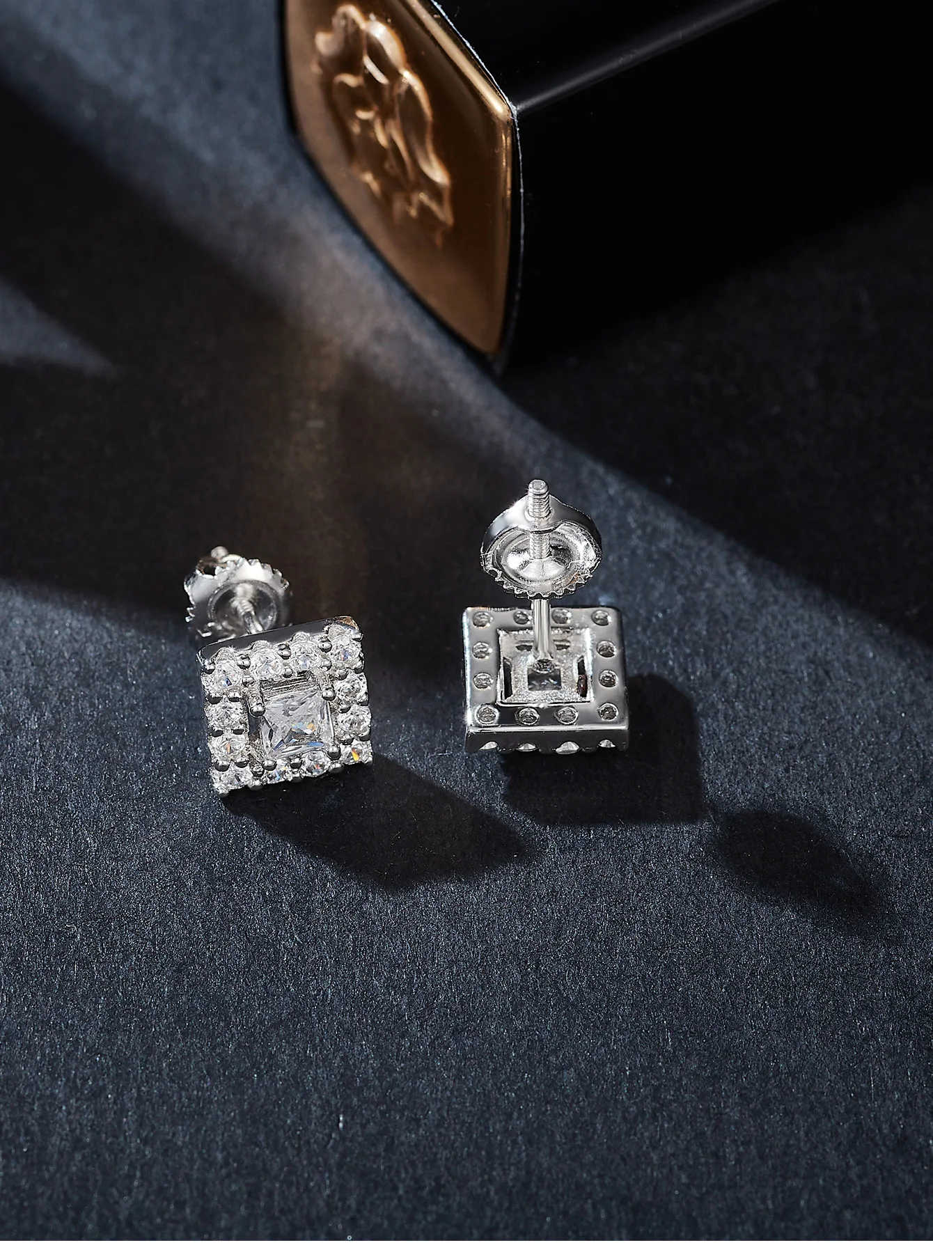 Square Stud Earrings Square Hollowing Moissanite Earring Full Diamond Stud Earrings Women 2024