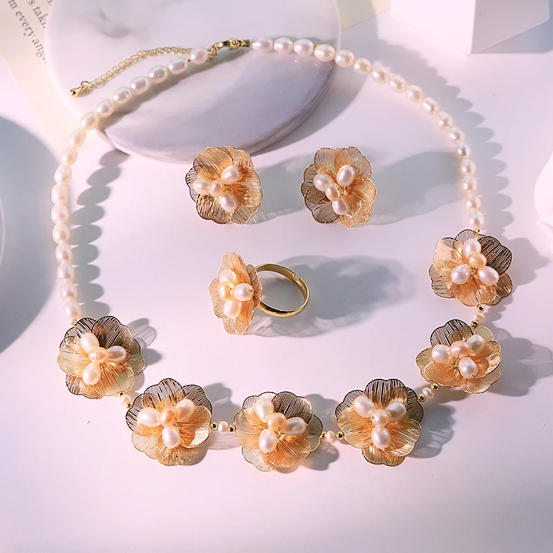 Natural Pearl Copper Gold-Plated Flower Necklace Earrings Ring Set Luxurious Design Set  Banquet Wedding Women's Jewelry GS0225 view 3