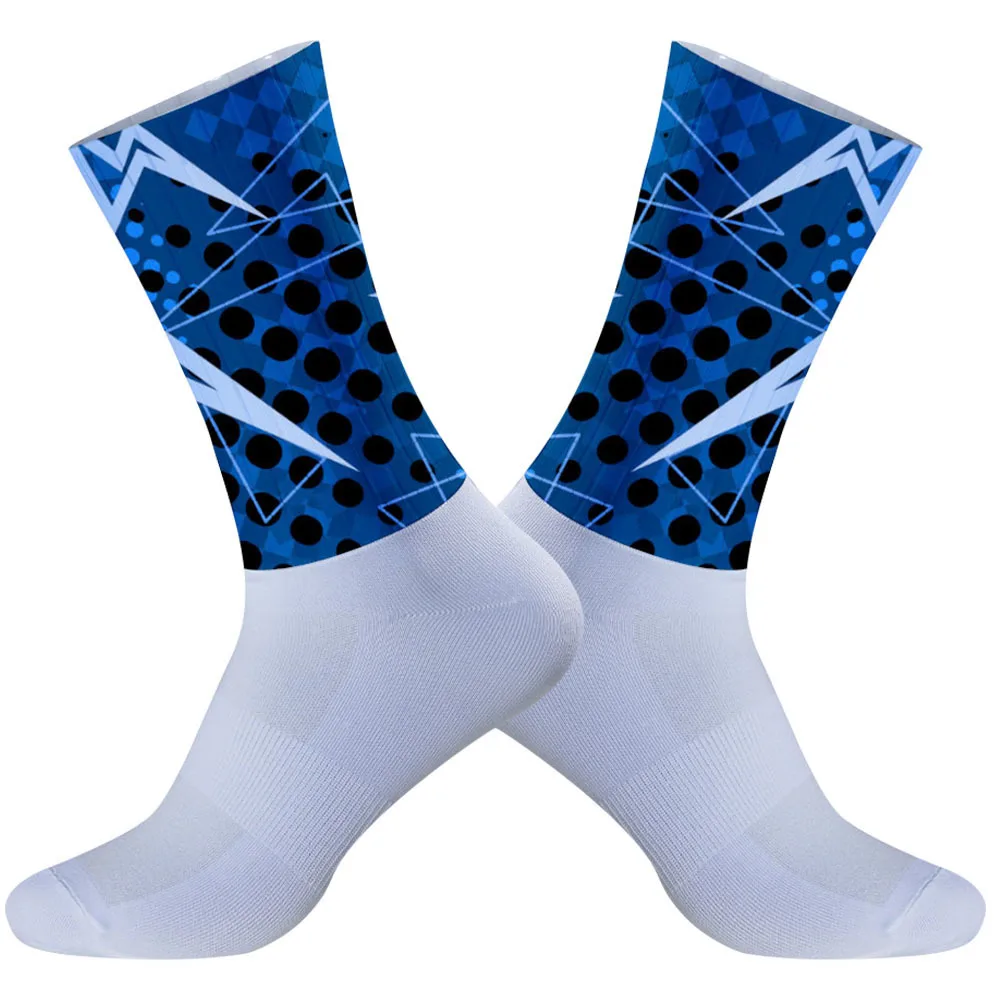 

2025 Новый впитывающий влагу и впитывающий пот, прощающий прощание в горячем и влажном потере для ног во время летнего езды на велосипеде