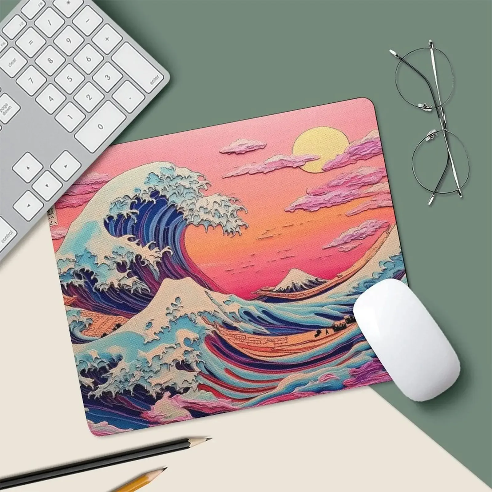 

The rubber rubber mouse pad with wave painting design is durable and washable. It is a high-quality computer accessory
