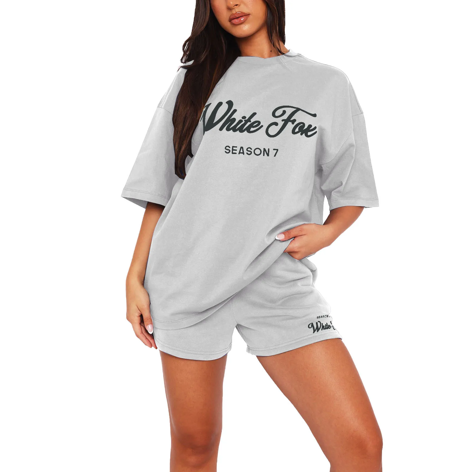 Fato de treino solto estampado letra feminina, camiseta de manga curta e shorts com cordão de cintura alta, traje feminino casual de 2 peças, 2024