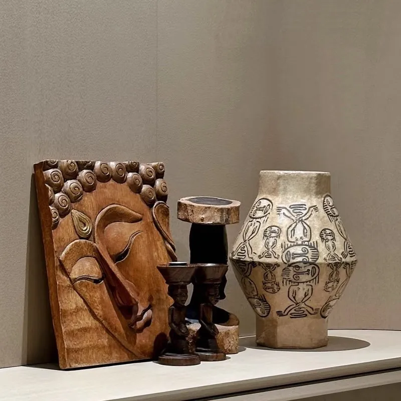 Medieval style creative totem pattern primitive tribe decorative art vase atmosphere ornament