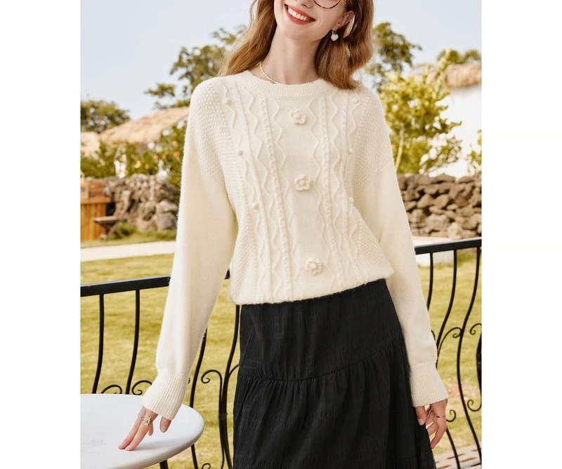 Abbigliamento donna moda 2025 Autunno Inverno Nuovo stile Temperamento che riduce il fiore allentato ricamato girocollo maglione lavorato a maglia Top