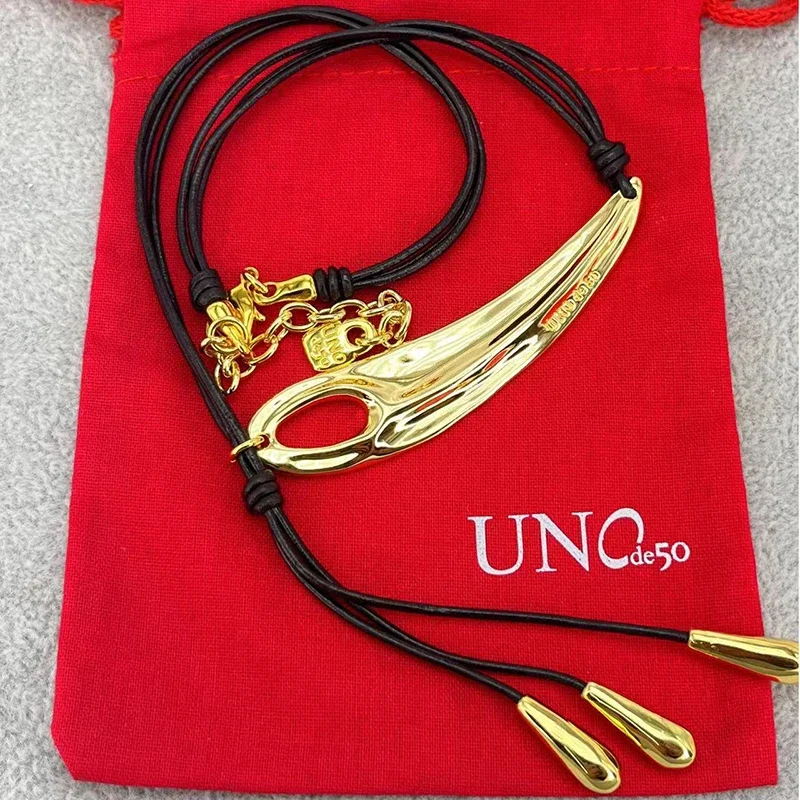 Luxury 2024 UNOde50 Spanish best-selling niche design leaf leather rope versatile necklace women's jewelry gift pack