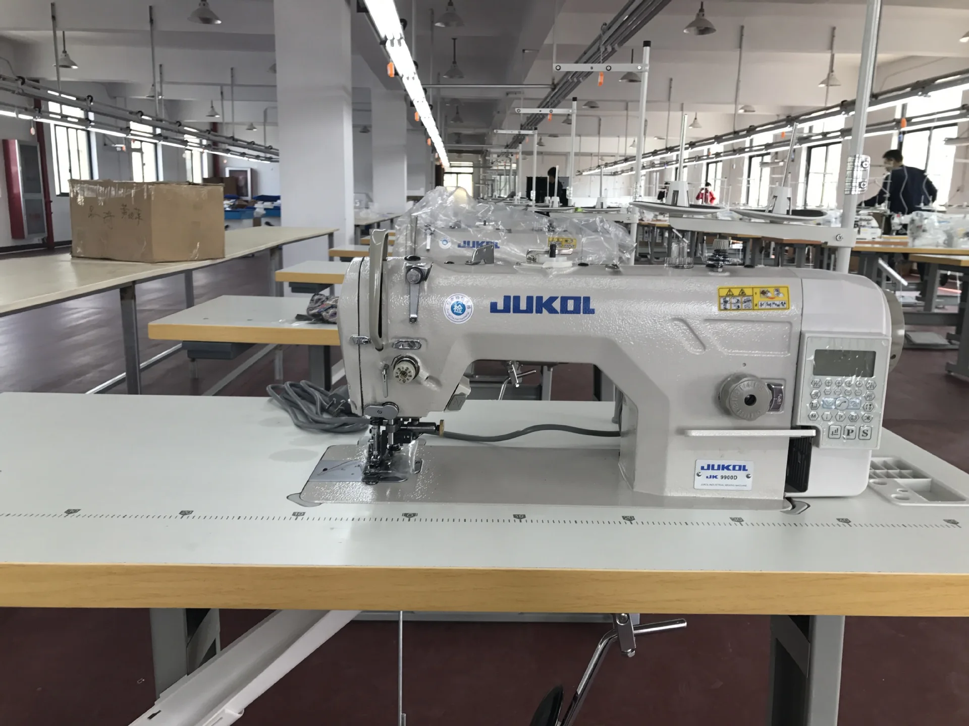 Bag Cutting Machine, Flat Sewing Machine with Knife, Computerized Flat Car with Knife, Multi-functional Quilting and Edge Lockin