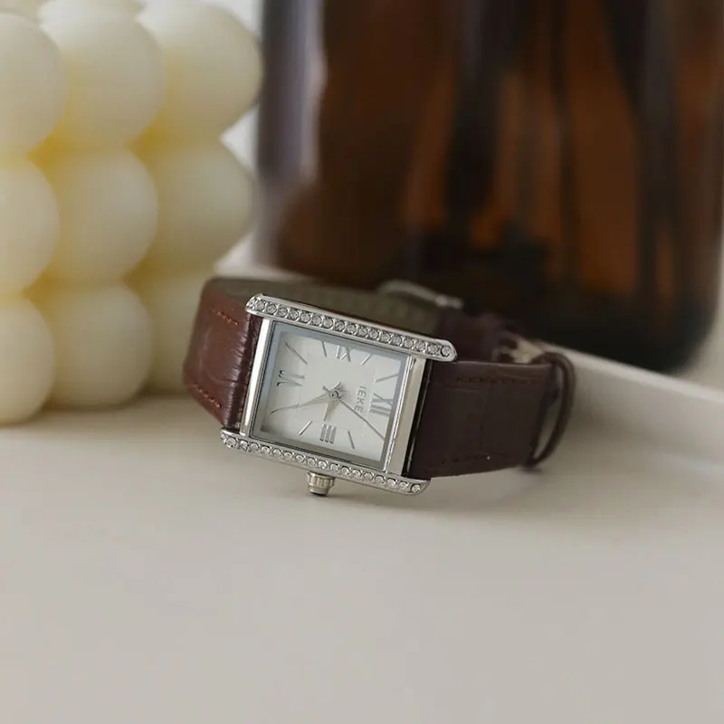 

Women'S Watch With Leather Strap Retro And Artistic Square Dial Small Dial Light Luxury And High-End Feel, Quartz Fashion Watch.