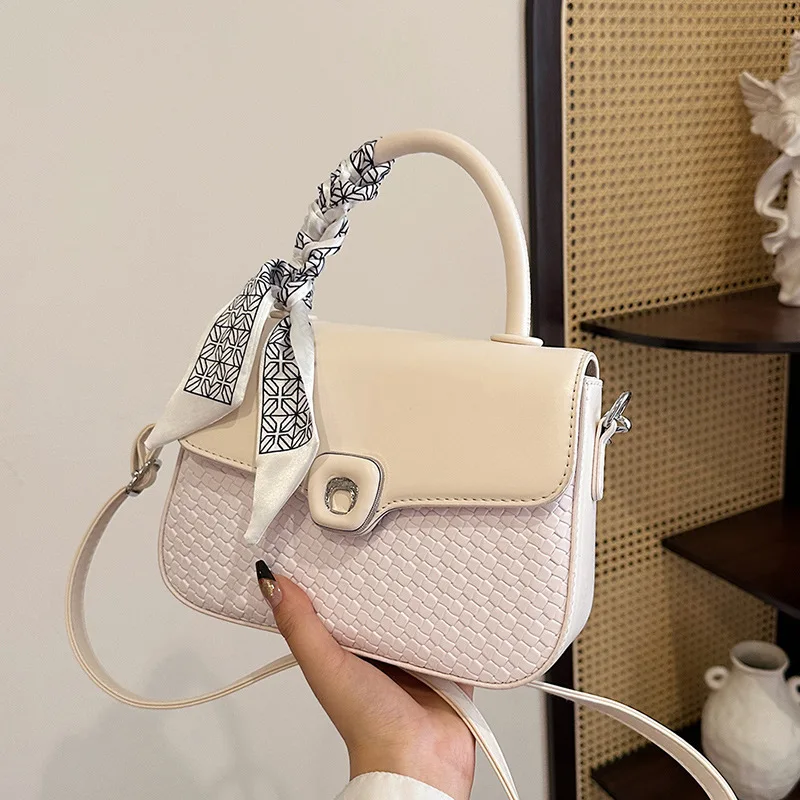 

Ins-inspired Soft Leather Shoulder Crossbody BagBowknot Decor, Quilted Pattern, Versatile Evening Small Square Bag for Wholesale