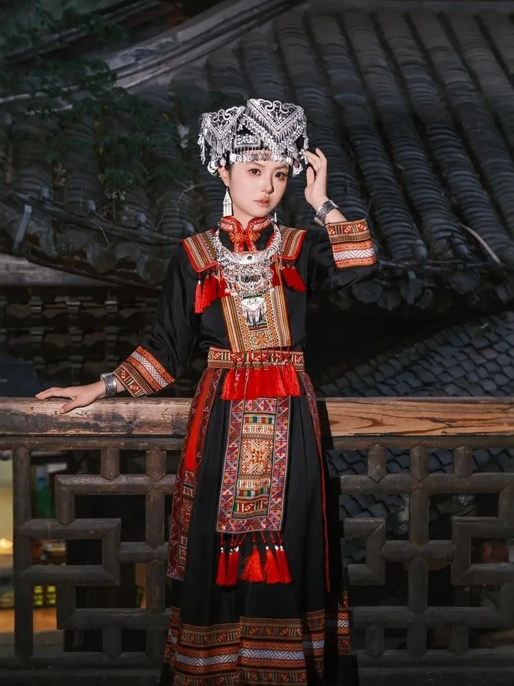 

New adult female exotic ethnic performance costume