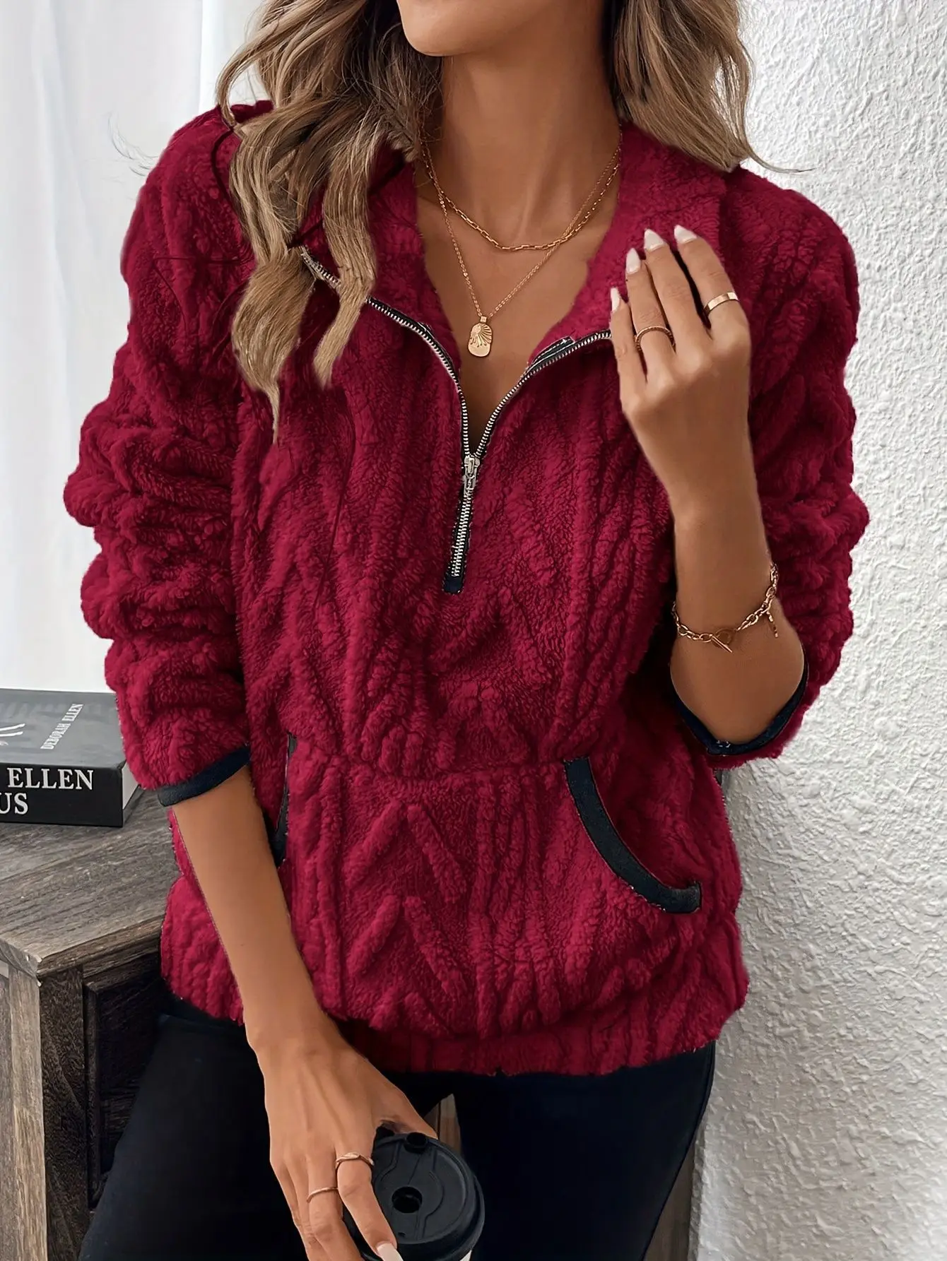 

Ladies autumn winter new lapel small fragrance jacquard half zipper plush pocket short hoodie fashion warm hoodie