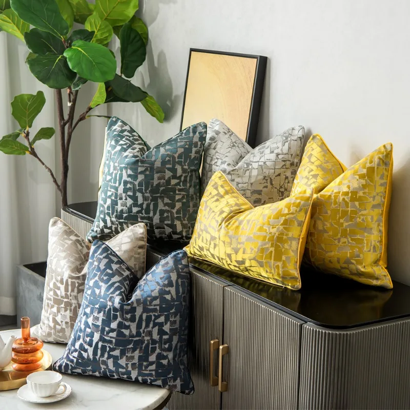 Luxury Geometric Jacquard Cushion Cover High Precision Satin Throw Pillow Case with Piped Edge Decorative Pillow Cover for Sofa