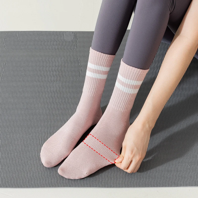 2023 New Style Yoga Socks for Women Professional Mid-tube Anti-slip Grip Sport Socks Indoor Gym Floor Socks Dance Pilates Cotton