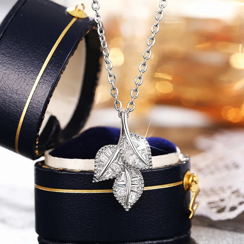 New Trendy Zircon Necklace Inlaid with Tree Leaves, Women's Geometric Lightweight Luxury Style, Bridal Accessory for Attendance