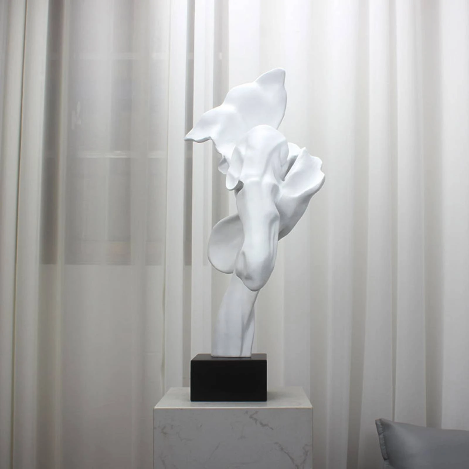 

Sculpture with Base Contemporary Decorative Statue Figure on Sphere Minimalist Ornament Sleek for Interior Designers