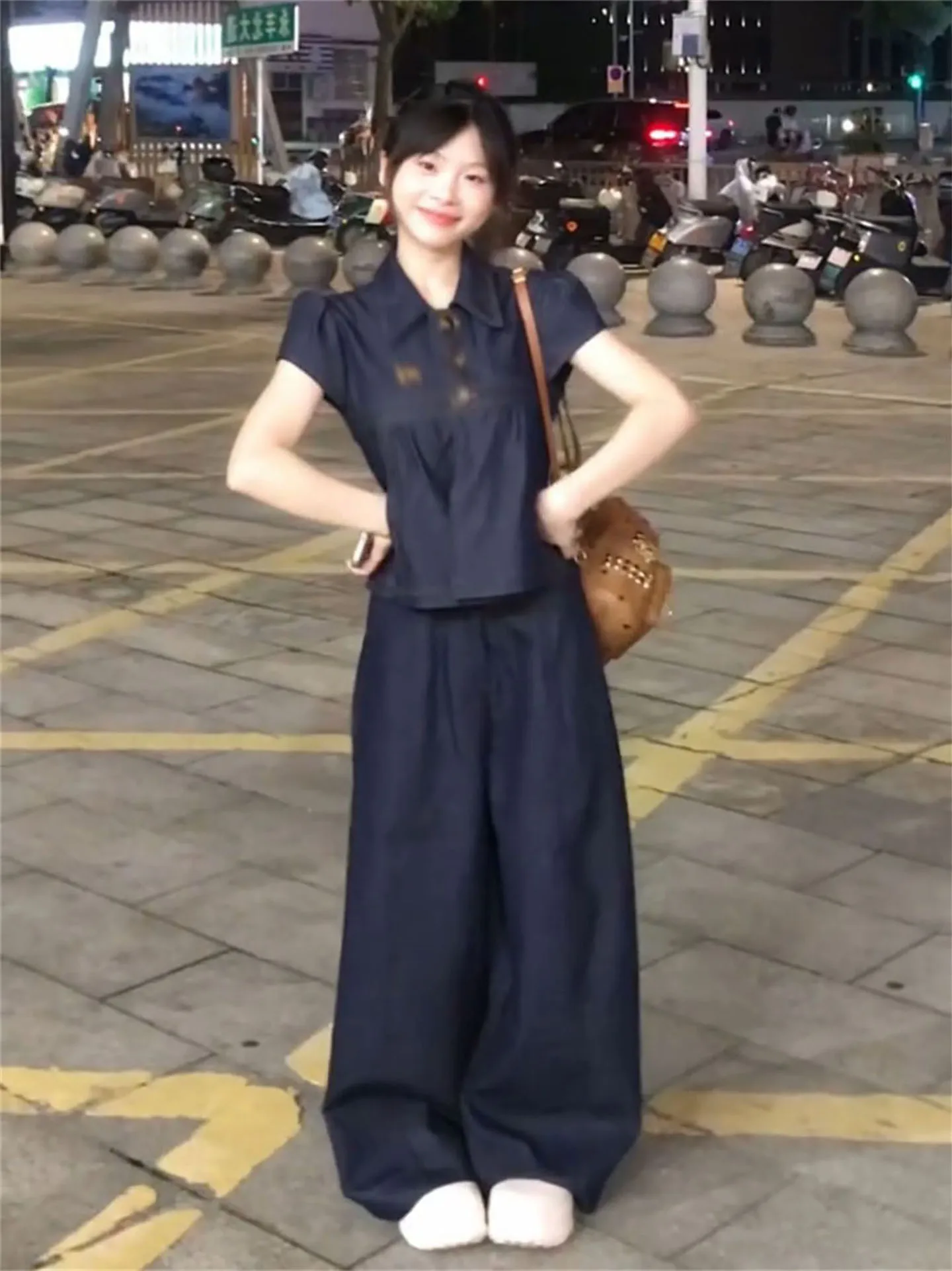 

Chic Youthful Denim Short Sleeve Top And Jeans Two-Piece Set Bubble Sleeve Design Sunscreen Function Casual Wear