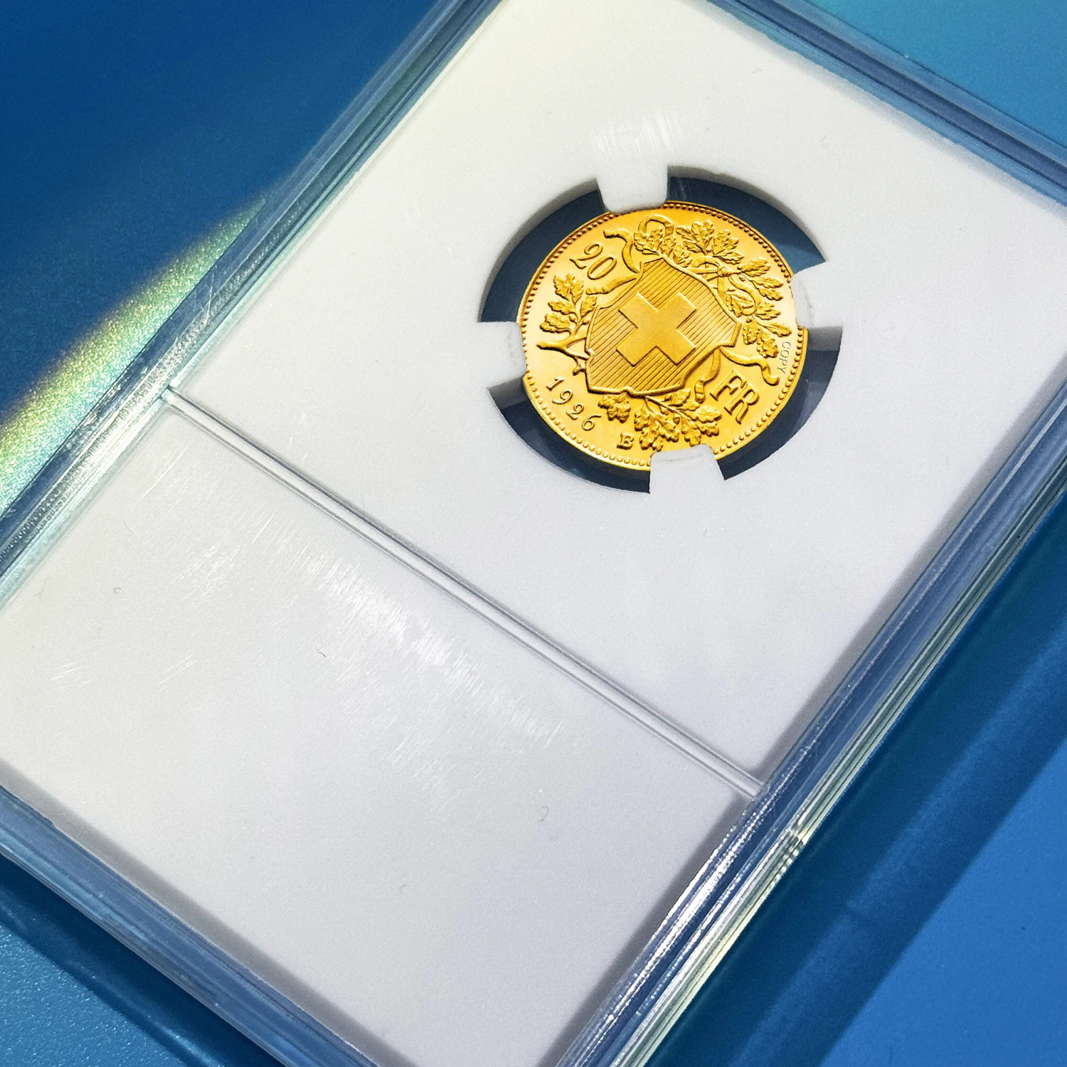 عملة هلفيتيا الذهبية المتماثلة لعام 1926 - ميدالية تذكارية مع صندوق عرض مجموعة أدوات الآلهة وجبل الثلج