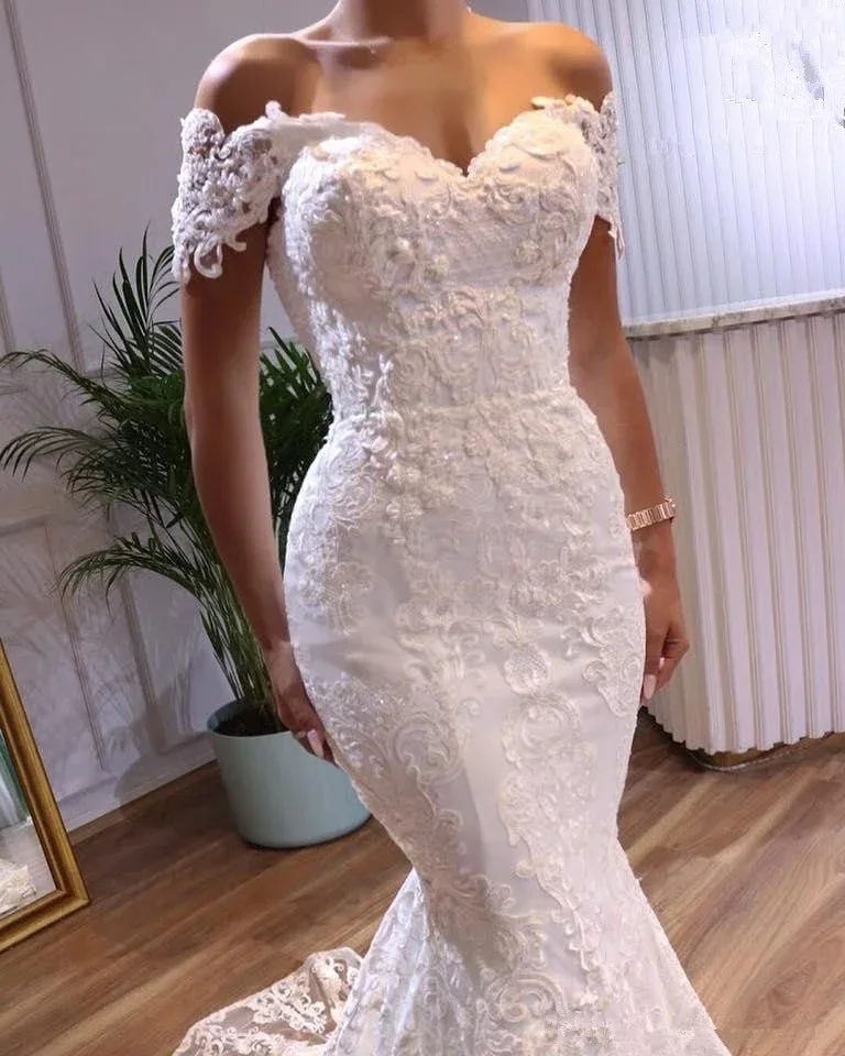 Impresionantes vestidos de novia personalizados con hombros descubiertos, bata de encaje de barrido, vestidos de novia de sirena con forma de corazón 2023