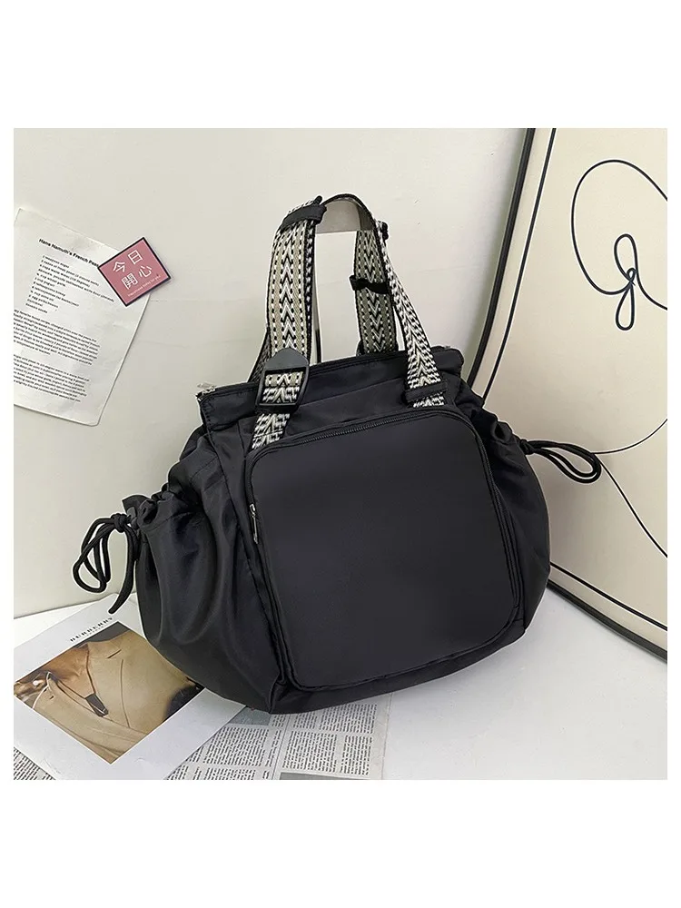 Nylon-Umhängetasche, einfarbig, modisch, vielseitig, tragbar, Mama-Tasche, große Kapazität, Reisetasche – Detail 19