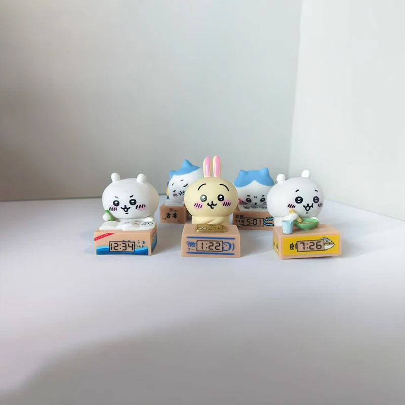 치이카와 책상 만화 장식품 귀여운 만화 모델 장난감 케이스 자동차 장식품 하치와레 우사기 자동차 액세서리 친구 선물