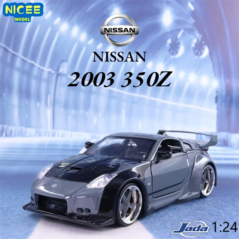 1:24	D.K.’s 2003 Nissan 350Z High Simulation Diecast Car Metal Alloy Model Car Children's Toys Collection Gifts J40