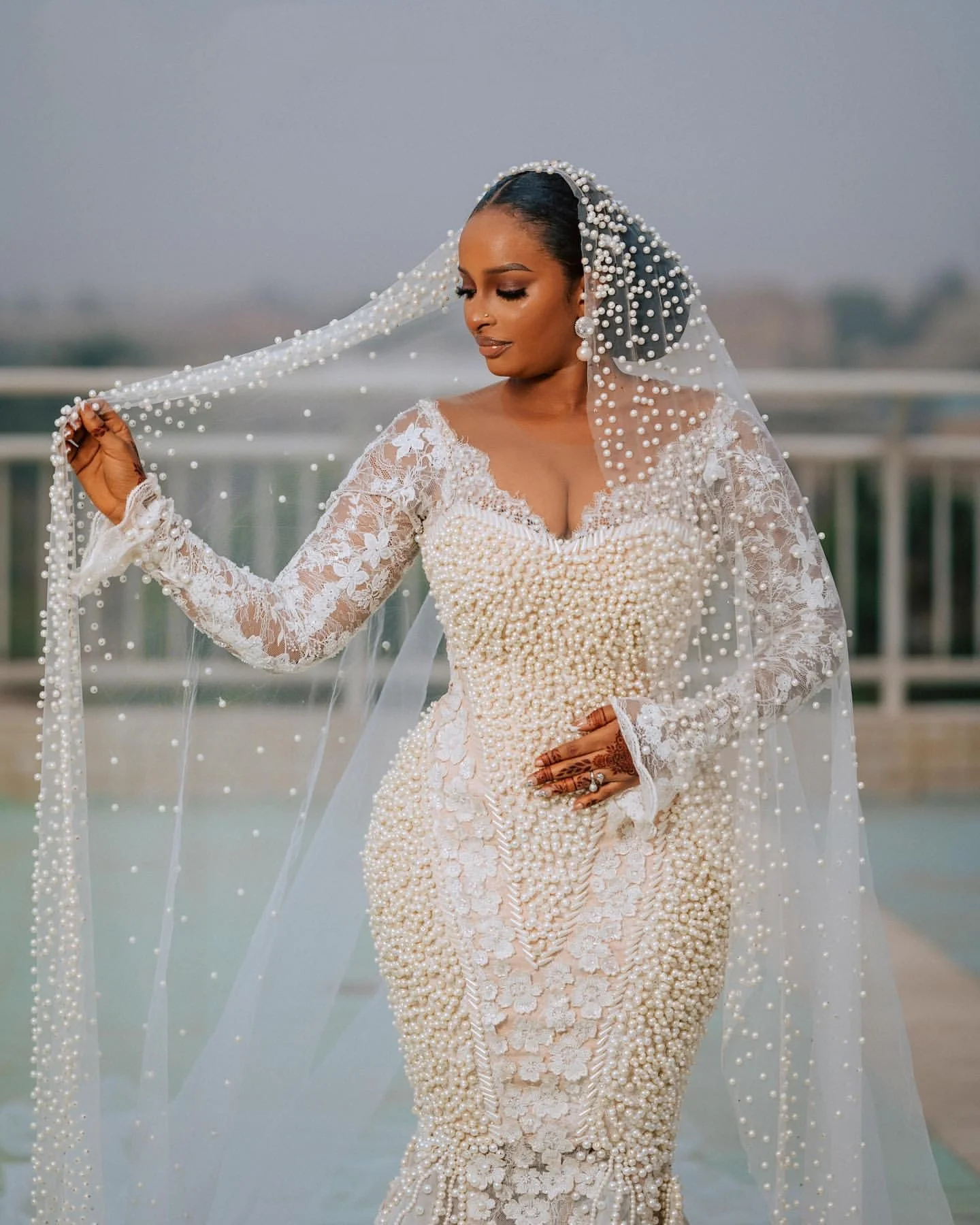 Luxury Wedding Dresses Pearls Lace Bridal Gowns Mermaid Heavy Handmade Long Sleeves Customized Princess Vestidos De Novia