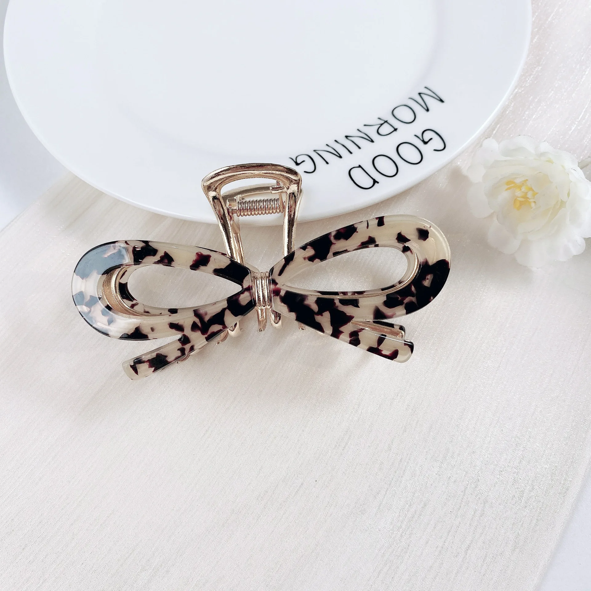 1pc High end hair clip, women\'s bow, grab clip, back of the head, large hair clip, shark clip, dished hair accessory