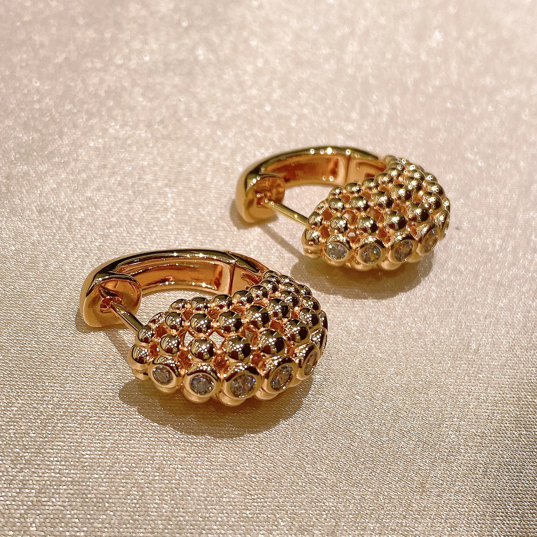 KQDANCE New 925 Sterling Silver Zircon Carbon Diamond Carved Round Ball Bead Huggie Hoop Earrings Luxury Jewelry For Women