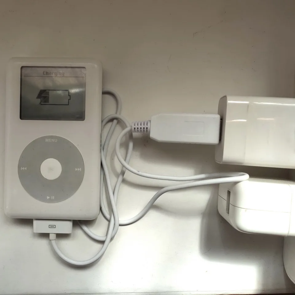 iPod 3rd 4Th 写真 12V 0.67A 1394 USB アダプタ充電ケーブル交換用壁