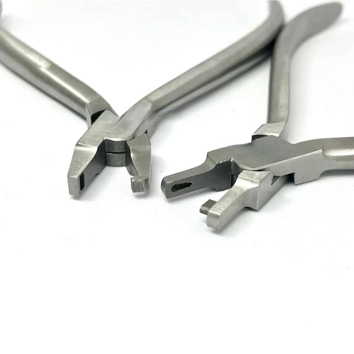 1pcs Dental Orthodontic Clear Aligner Pliers Punch Hole Pliers Tear Drop Level Vertical Invisable Pliers Dentist Tool