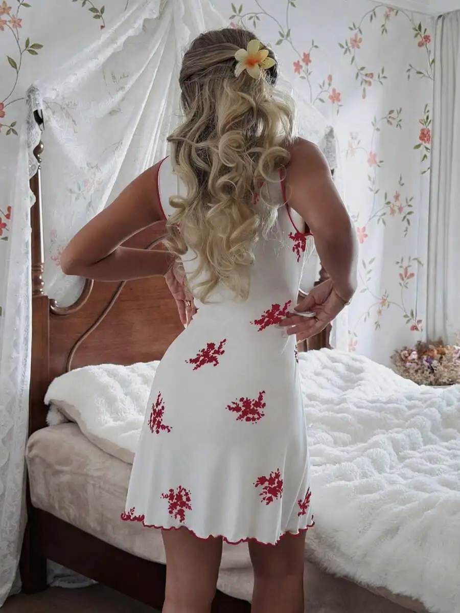 

Women Floral Print V-Neck Ruffle Trim Nightgown