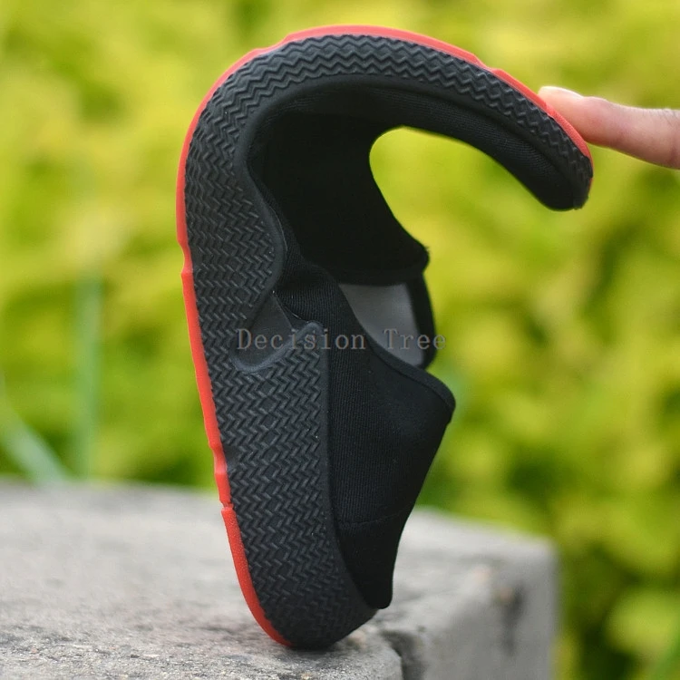 أحذية قماشية صينية تقليدية للرجال لعام 2025 للربيع والصيف قابلة للتنفس ونعل ناعم للرجال أحذية فنون الدفاع عن النفس يومية غير رسمية a001