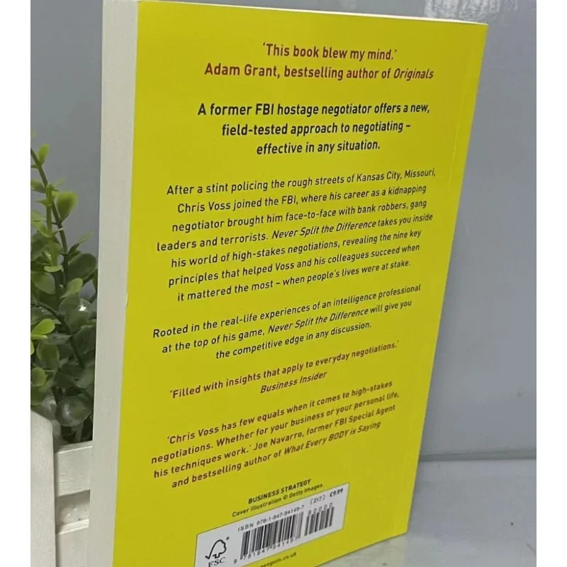 Never Split The Difference Chris Voss High Emotional Intelligence Strategies Communication Conflict Resolution English Book