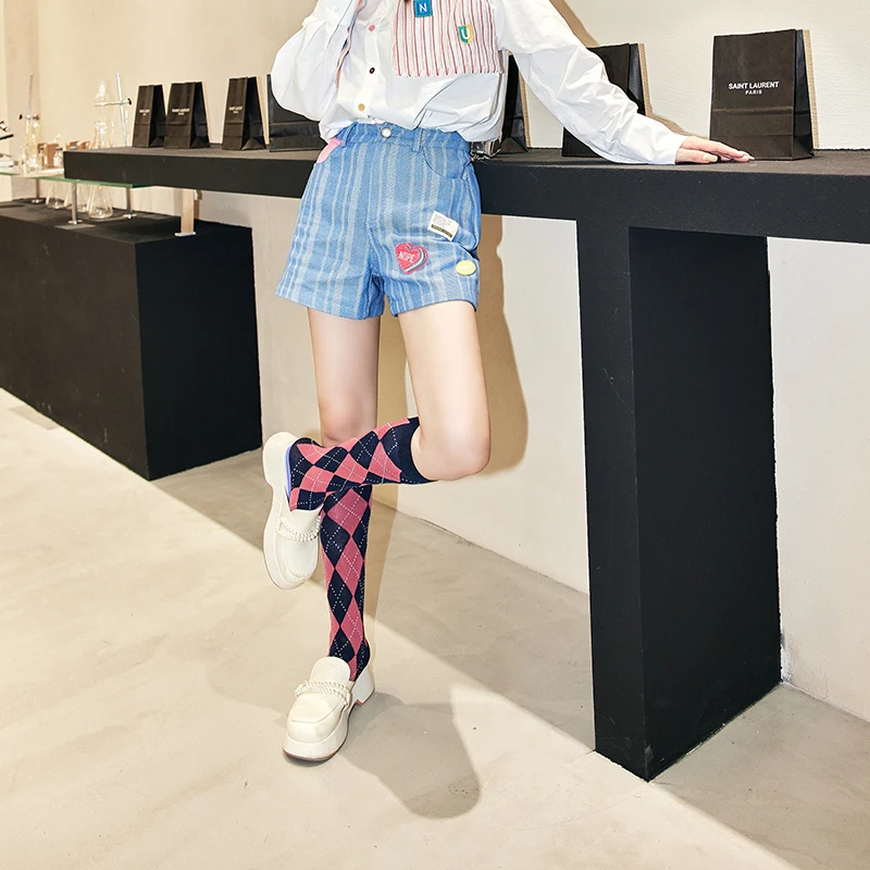 

ISNI Patches Denim orts for Women Wa Proc Unique Design Autumn Collection 202 ort Length Faion Ladies Jeans