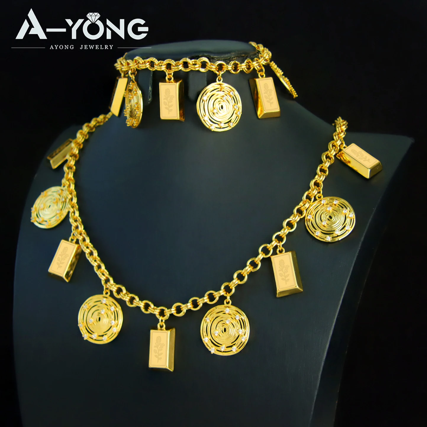 Italian Charm Pendant Necklace Set 21k Gold Plated Arabic Classy Golden Punk Chokers Dubai Women Wedding Party Jewelry Gifts