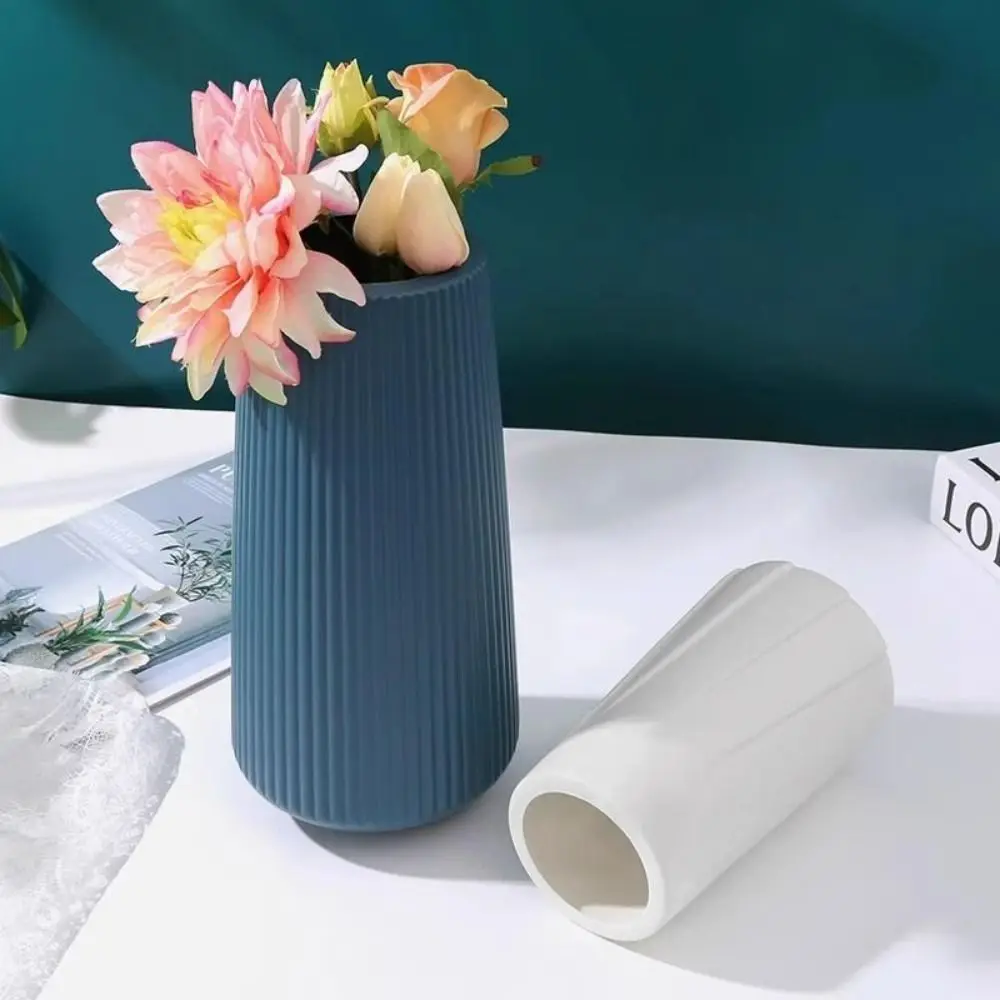 2Pcs Modern Exquisite Plastic Flowerpot Shatterproof Reusable Nordic Vase Washable Desktop Flower Bottle Photo Prop