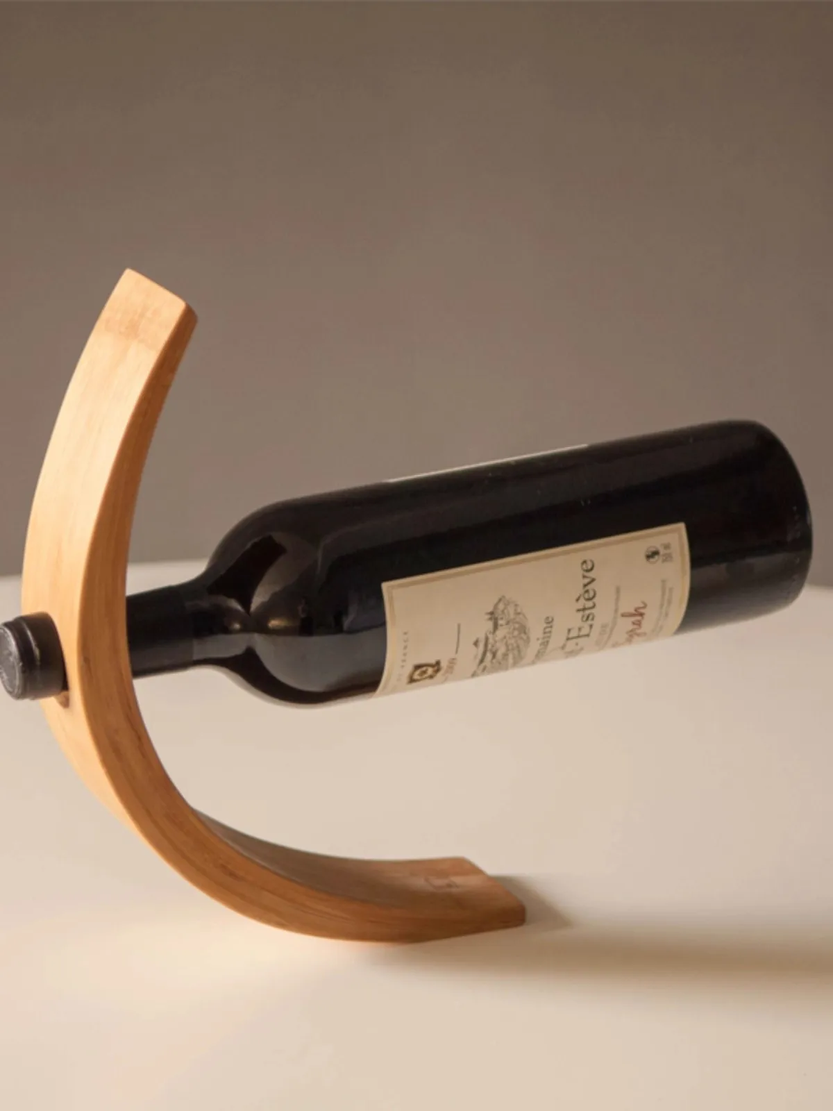 

Современная простота для домашнего использования, бамбуковая стойка для вина с зажимом, легкая роскошная отделка, винная стойка, креативные индивидуальные предметы интерьера