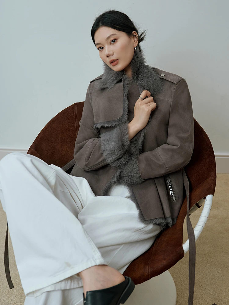 High-end Luxury Toscana Lamb Furฤดูหนาวแจ็คเก็ตผู้หญิง 2025 ใหม่สั้นของแท้หนังขนสัตว์จริงSuede Coatกับเข็มขัด