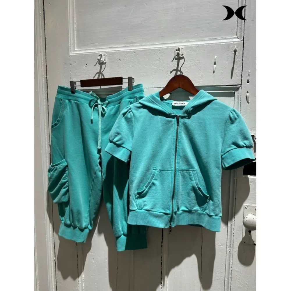 American street spice girl style short-sleeved hooded zipper coat seven-beam leg pants suit solid color fashion sports style. view 3