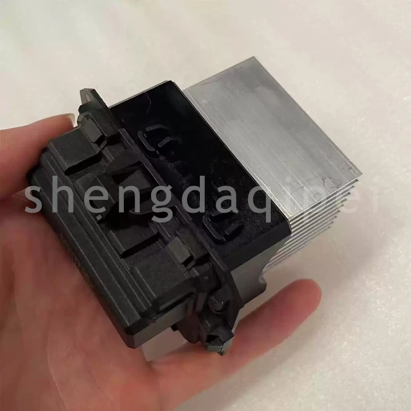 Suitable for Dongfeng Fengshen AX7(X37) (2019-2014) blower resistance,blower speed control module