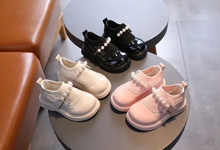 

New Autumn Kids Shoes Baby Girl Children Princess Shoes Sneakers Pearls Beading Sweet Toddlers Girls PU Leather Flats Party Shoe