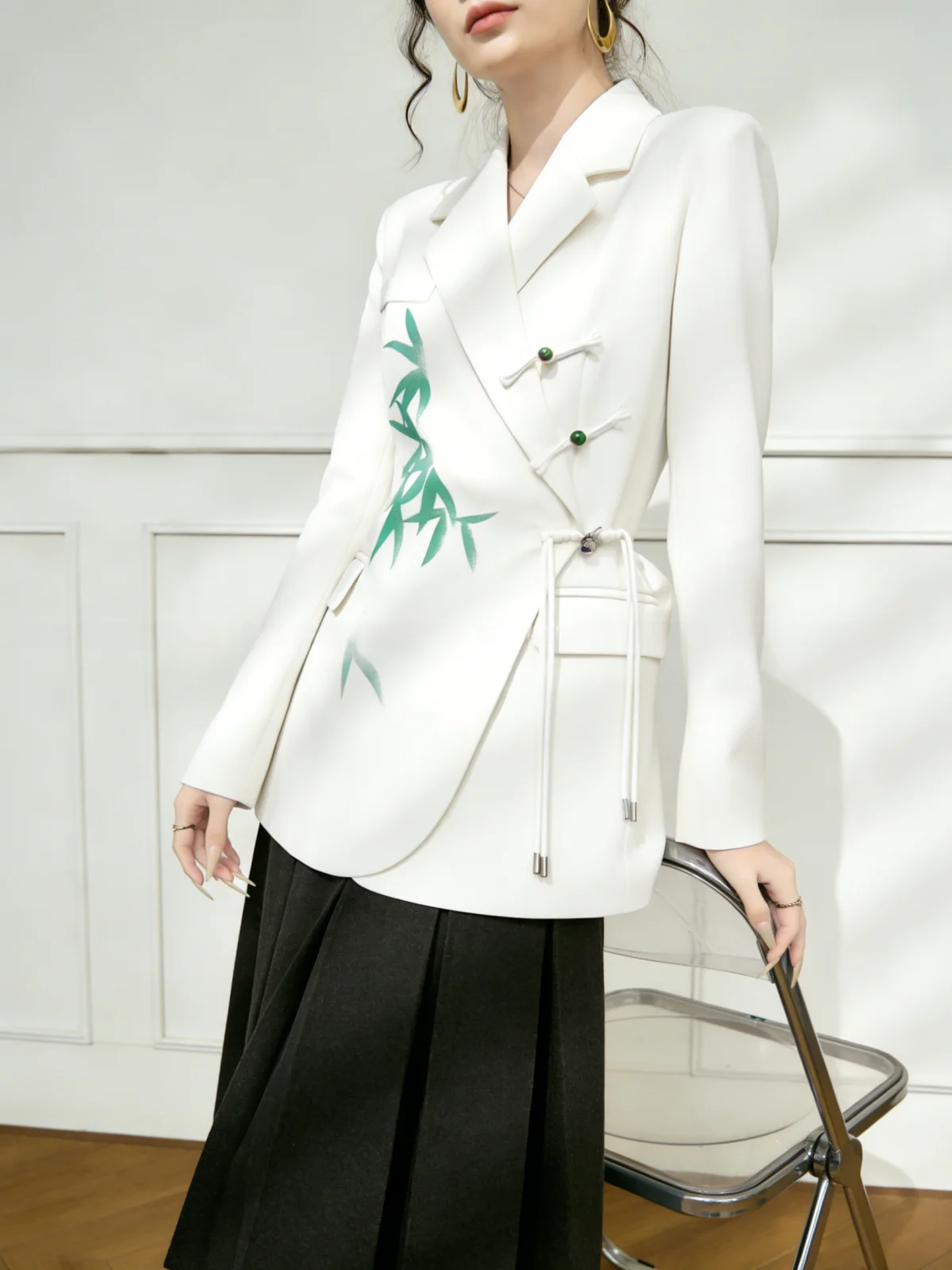 

Elegant White Suit Jacket Women's Fashionable Bamboo Leaf Print Top Versatile Business Casual High Waist A-Line Skirt
