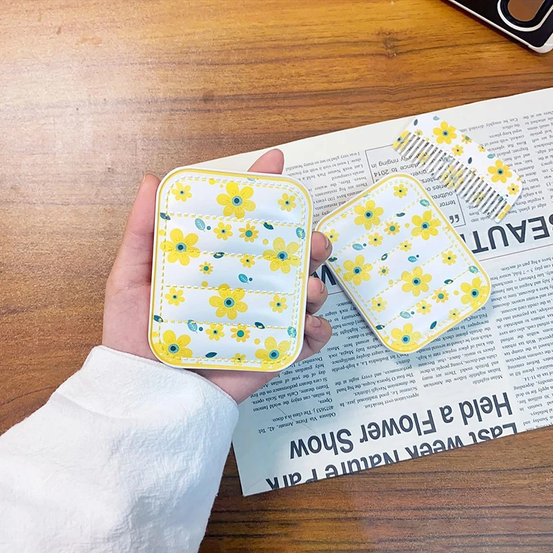 Chrysanthemum Flip-Top Folding Makeup Mirror Portable Pocket Mirror Women Rectangle Cosmetic Make Up Mirror With Comb