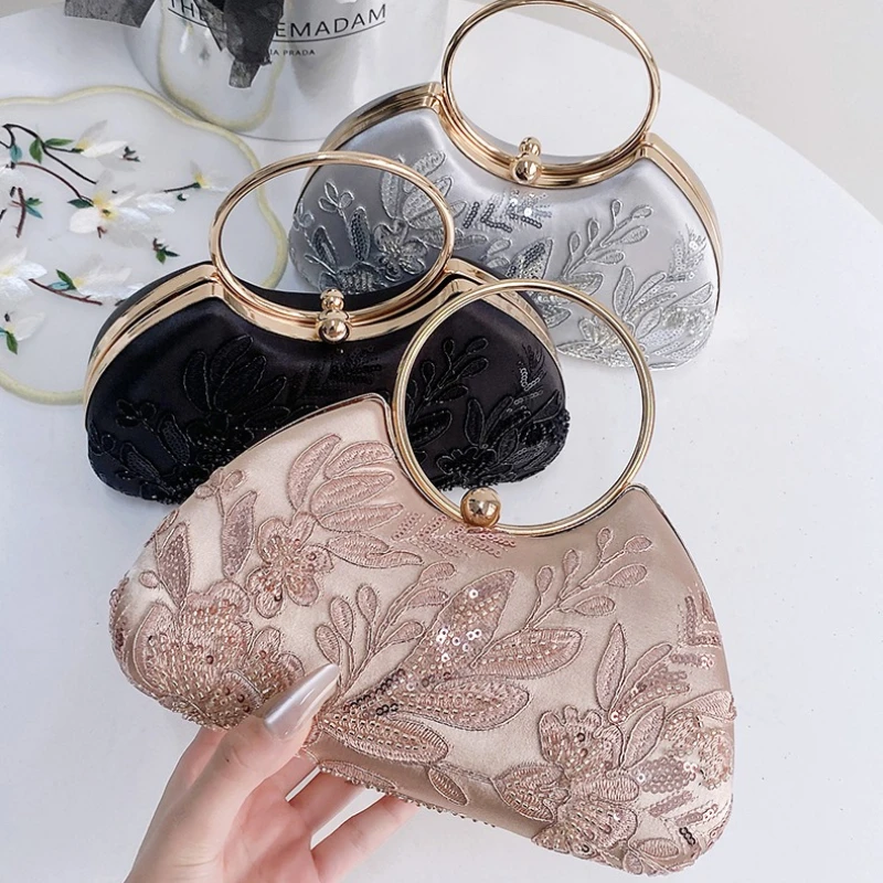 

Chinese Retro Style Wedding Party Hand Bags Elegant Mother's Evening Bag Embroidered Beads Clutch Bags with Shoulder Straps
