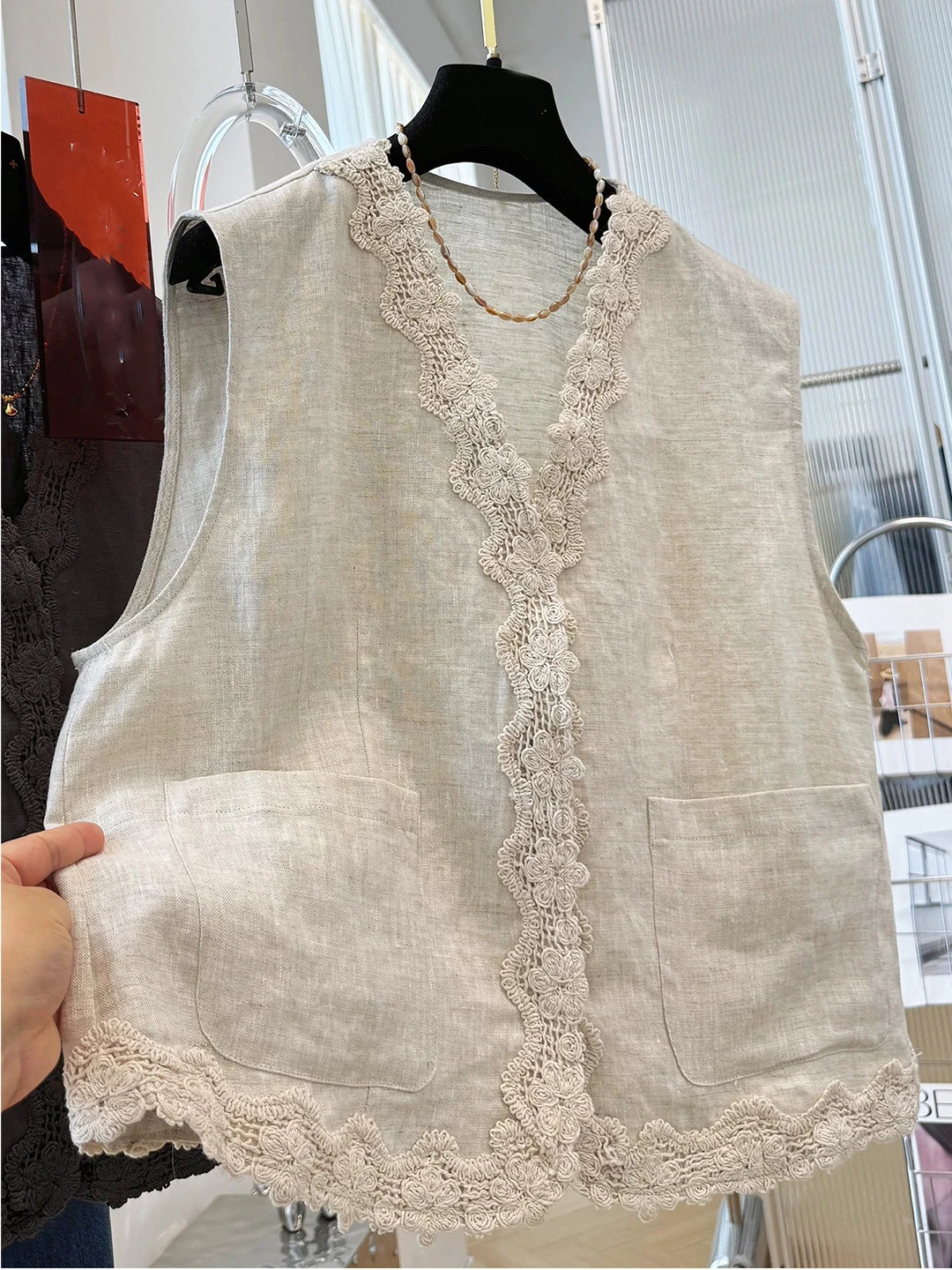 

Elegant Cotton Linen Hook Flower Hollow out Vest Women's Summer Thin Loose Layered Wear Outerwear Sleeveless Top