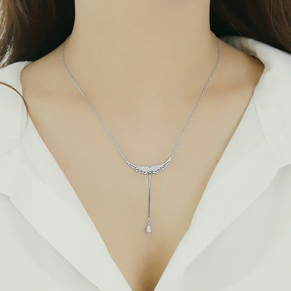 

925 Sterling Zircon Diamond Necklace Eye-catching Fashion Elegant Women Angel Wing