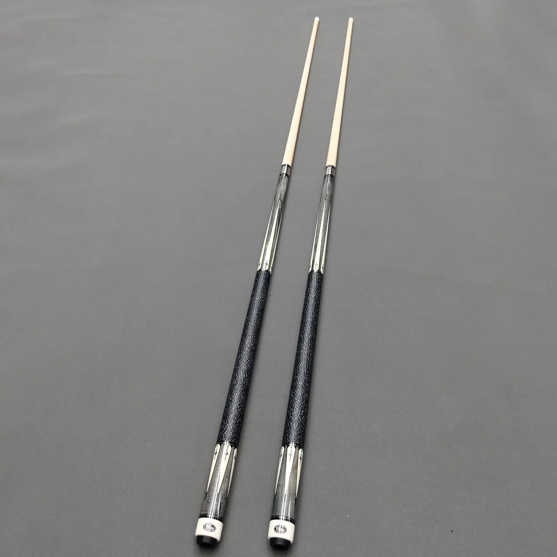 hot saltPortable High-End  Maple Wood Cue Stick Large Head 1/2 Split Carbon Fiber Shaft 13mm Tip Stainless Steel for Pool Sport