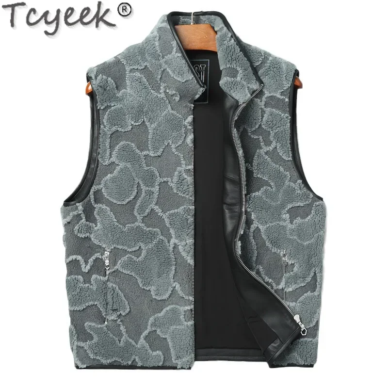 Tcyeek-Chaquetas de piel de oveja para hombre, chaleco de lana a la moda, ropa holgada, chaleco cálido de invierno, estilo corto, 2023