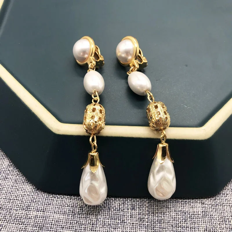 2023 New Ear Clips Vintage Water Drop Drop Ear Clips Mid-length Ear Clip Stud Earrings Baroque Pearl Lava Effect Stud Earrings