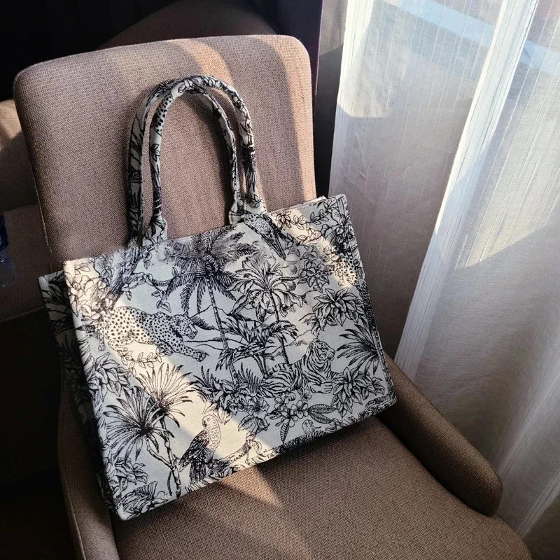 Luxury Brand Designer Handbag 2022 Women Silk scarf Pearl Shopper Beach Bag Jacquard Embroidery Female Canvas Tote Shoulder Bags